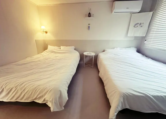 Arex # Queen Bed 5 #10 People # Airport Railway Station # Triple Station # Hong Dae # #3room # Dmc # *